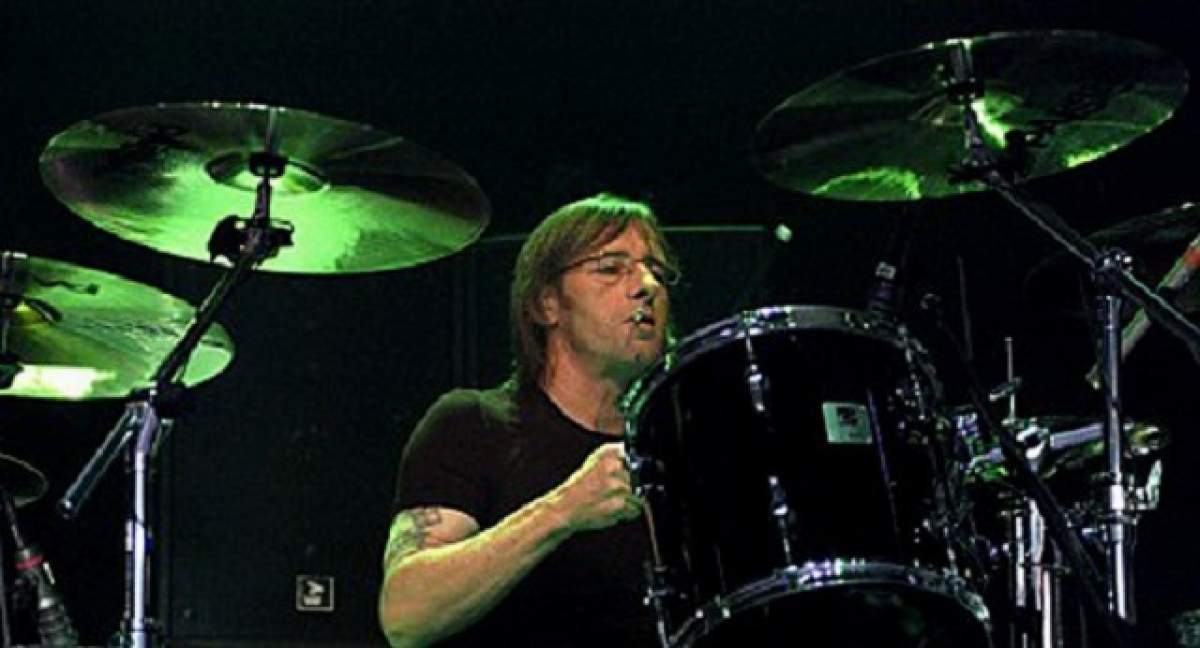 VIDEO / Veste CUMPLITĂ pentru trupa rock AC/DC! Phil Rudd a fost închis pentru tentativă de omor