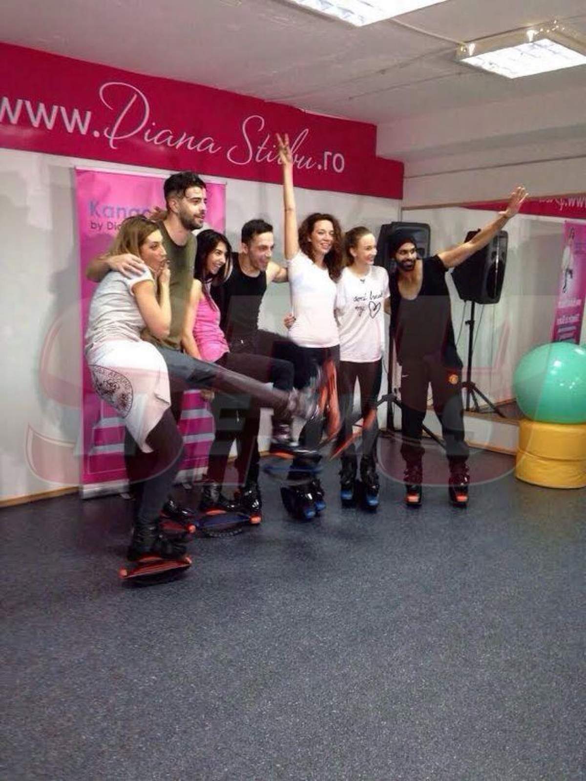 Trei perechi de la "Dansează printre stele" au făcut o coregrafie pe ghete de kangoo jumps! Cum s-au descurcat