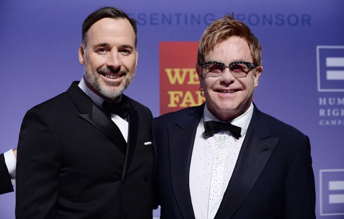 Elton John a făcut anunţul! Se va căsători cu iubitul său, David Furnish, luna aceasta