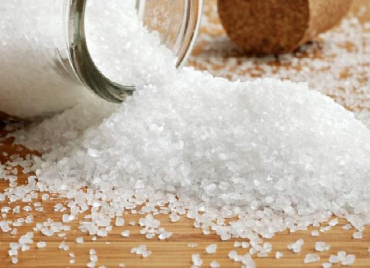 Cum poate fi folosită sarea în tratamentele cosmetice? Vei fi uimită câte minuni face!