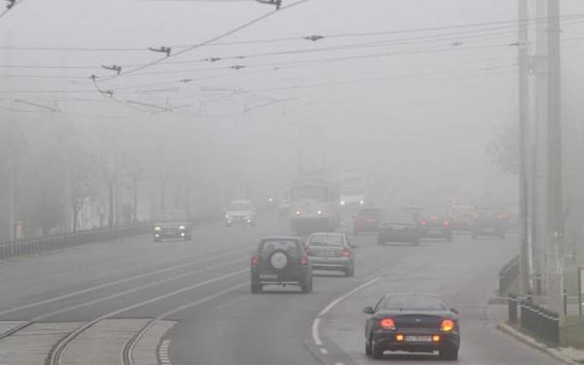 Meteorologii avertizează! Ceaţa va pune stăpânire pe România în următoarele ore!