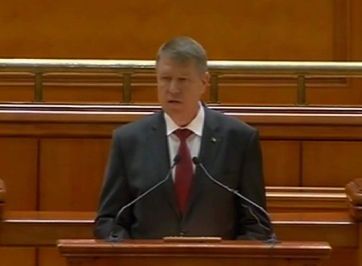 VIDEO / Klaus Iohannis a depus jurământul de învestire în funcţia de preşedinte al României