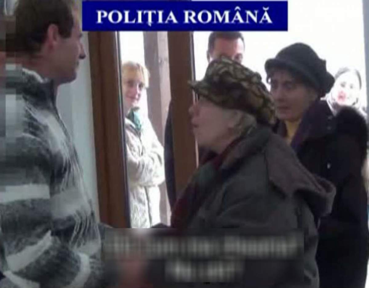 Moment DRAMATIC! Ce s-a întâmplat când un bărbat şi-a revăzut mama după 24 de ani