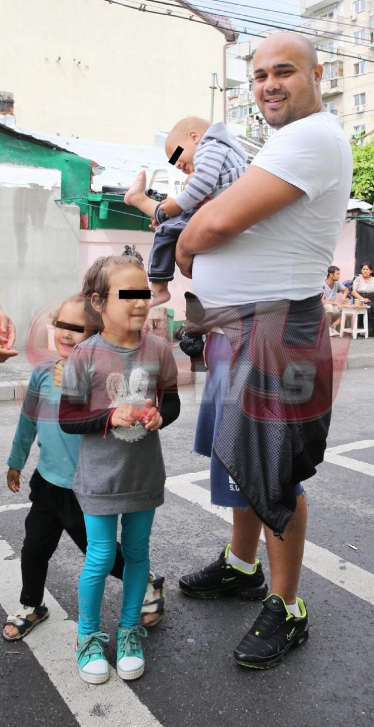 Drama "Perversului de pe Târgu Ocna" în prag de sărbători! "Nu am ce să le pun copiilor sub brad!"