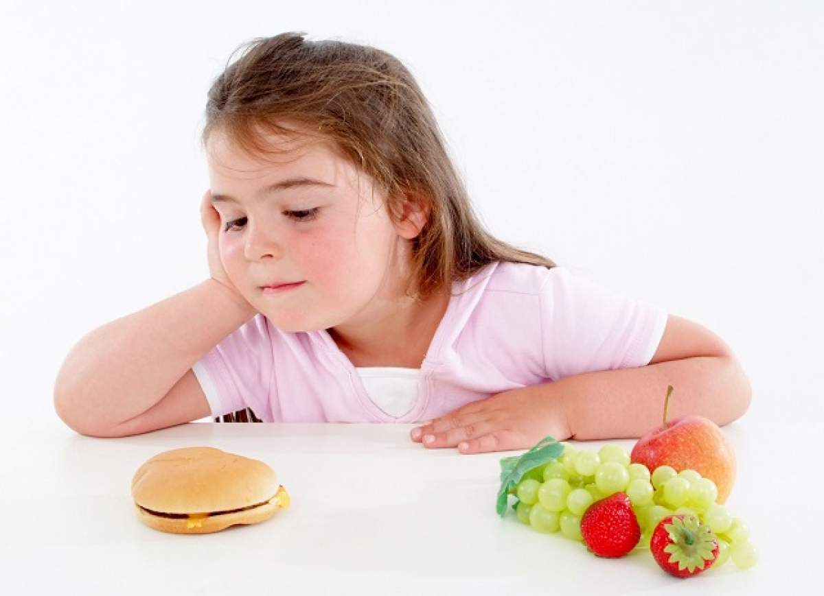 Trebuie să ştiţi asta! Efectul dezastruos pe care îl are mâncarea de tip fast food asupra creierului copiilor