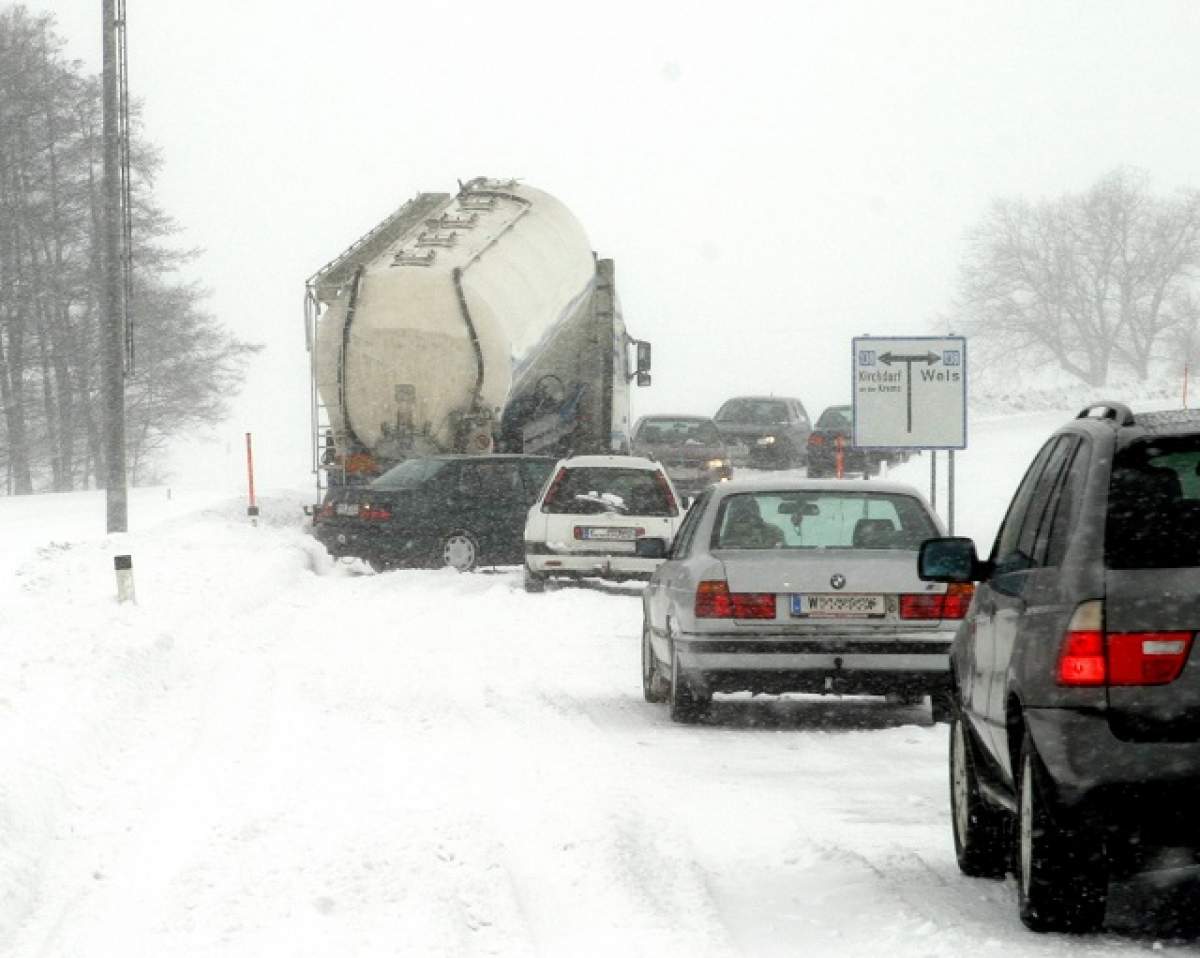 VREMEA se schimbă! Cât de frig va fi astăzi şi mâine, în toată ţara