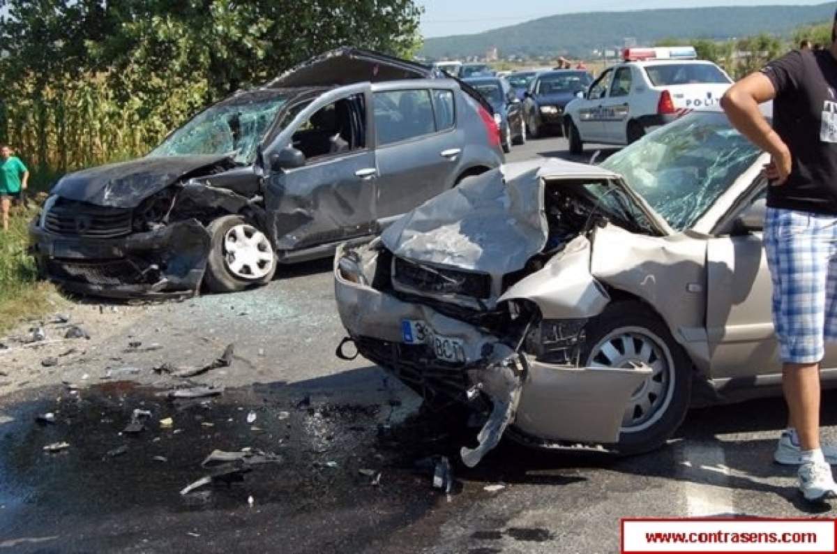 Accident îngrozitor în Argeş! Un vitezoman s-a izbit într-o maşină, provocând moartea a două persoane