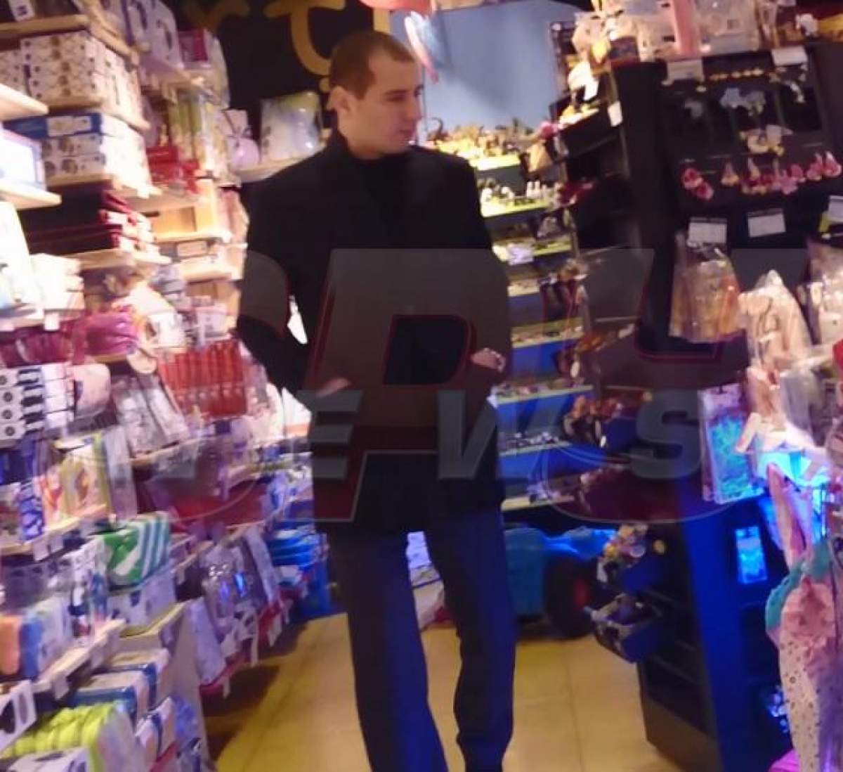 VIDEO/ Ianis Zicu, dribling în magazinul cu jucării!