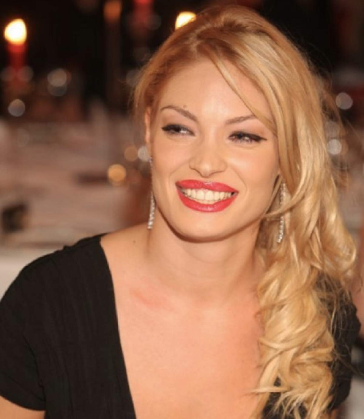 Valentina Pelinel, alintată de soţ, de Valentine's Day! Uite ce a primit blonda!