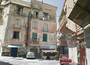 EXCUSIV Acesta este "palatul" în care locuieşte fetiţa Antoniei! Imagini în premieră din cartierul lui Vincenzo Castellano