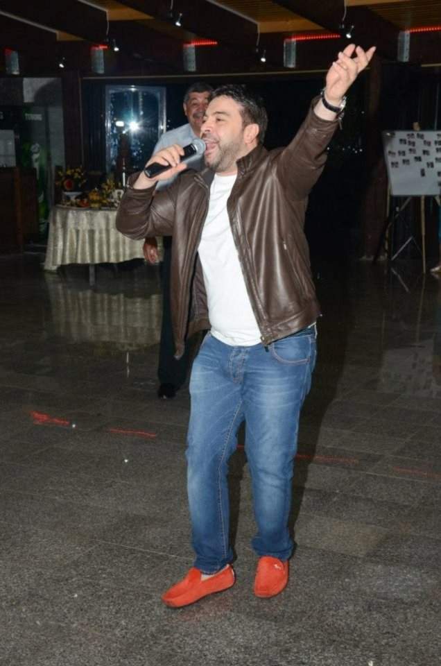 Război total între Vârciu şi impresarul lui Salam! „Să stea cu inculţii lui acolo!”