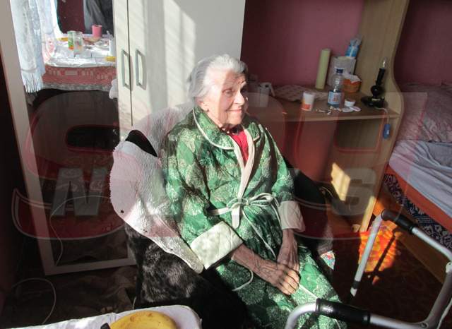 VIDEO Ea e "bunicuţa FNI"! Imagini emoţionante cu Ioana Maria Vlas şi mama ei!