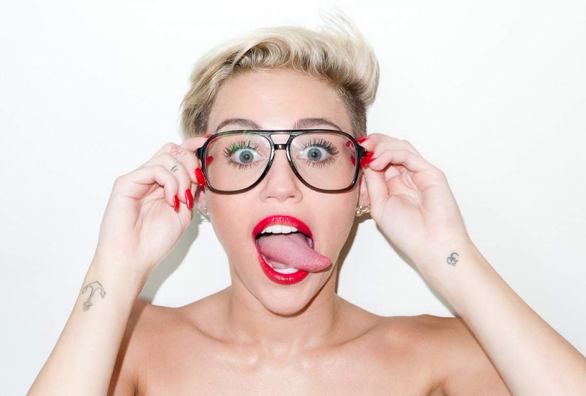 Cu poza asta Miley Cyrus a strâns aproape 1 milion de like-uri! Vezi ce face vedeta în imagine