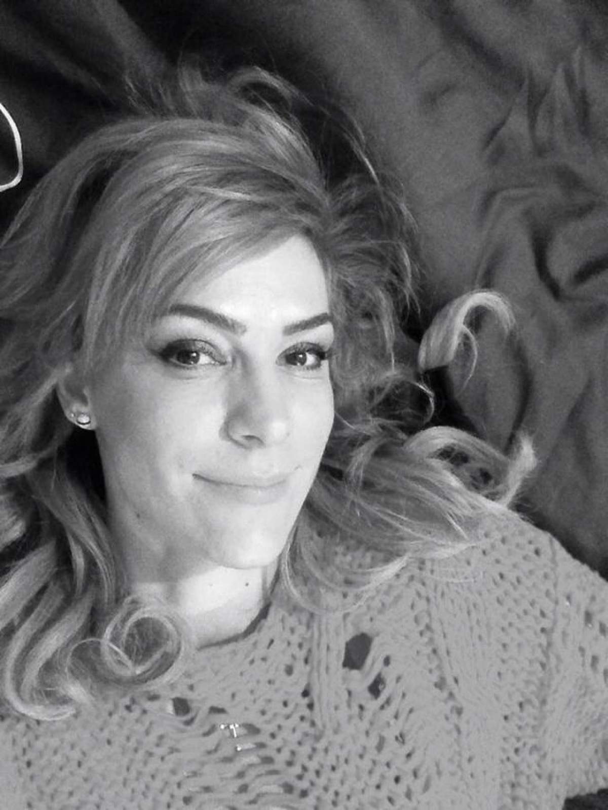 Nimeni nu ştie prin ce tragedie trece Roxana Ciuhulescu! Blonda povesteşte cum a pierdut o sarcină