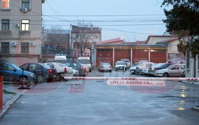 EXCLUSIV Victor şi Giovanni Becali s-au pupat cu bodyguarzii înainte să se predea!
