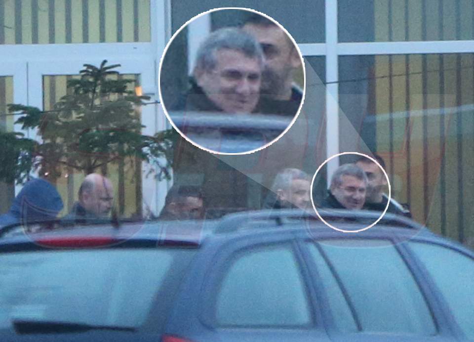 Nu s-au dezis! Fraţii Becali au petrecut ultimele ore într-un restaurant