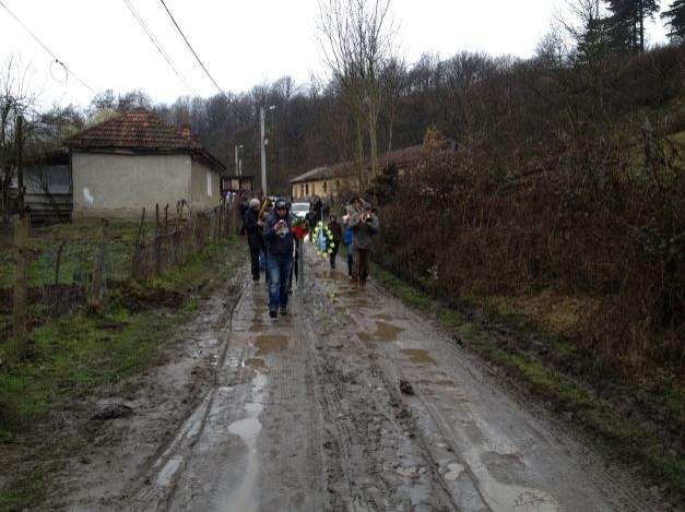 Micuţul Beniamin Bobic s-a întors acasă! Imagini cutremurătoare cu copilul găsit mort pe un deal după ce a dispărut din faţa casei!