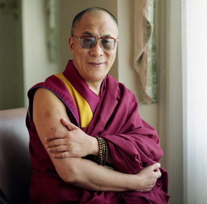 VIDEO Dalai Lama susţine căsătoria între persoane de acelaşi sex! "Dacă două persoane aflate într-un cuplu consideră că le ajută mai mult, atunci nu am nimic împotrivă"