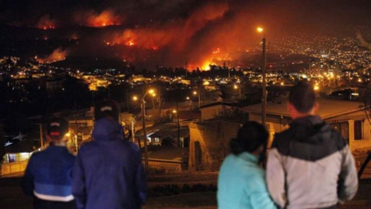 Chile este în flăcări! 2.000 de case au fost transformate în cenuşă, iar 12 oameni au murit