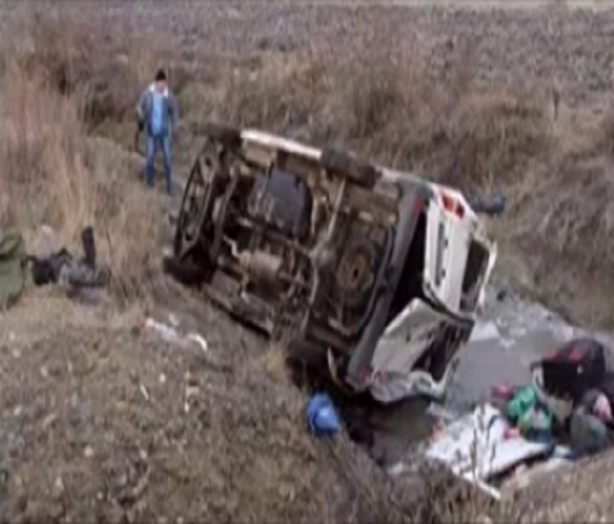 VIDEO Accident grav cu opt răniţi în Dolj! O persoană a fost luată cu elicopterul SMURD