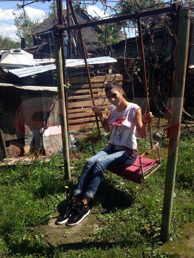 Nu le-ai mai văzut niciodată aşa! Cele mai frumoase fete ale showbiz-ului în ipostaze unice