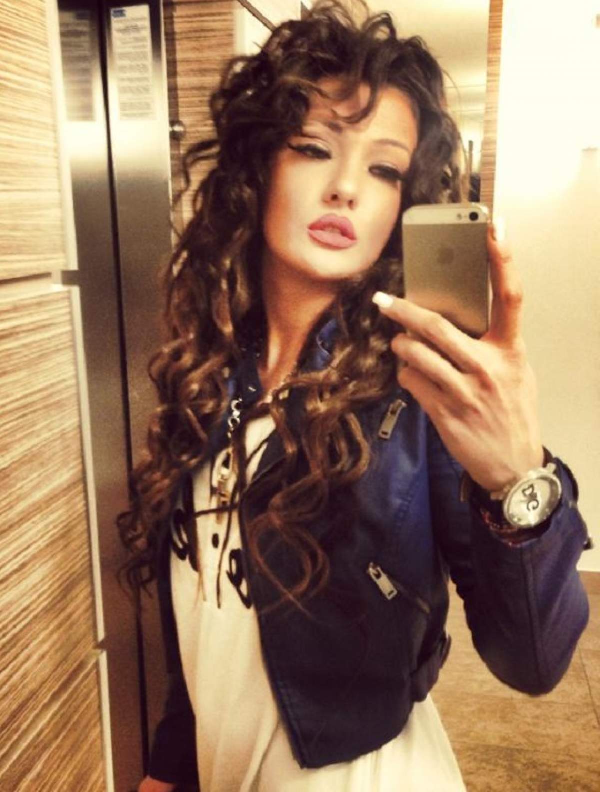 Uite ce face Larisa Bercea pentru a-şi menţine silueta de vis! Poză selfie de invidiat