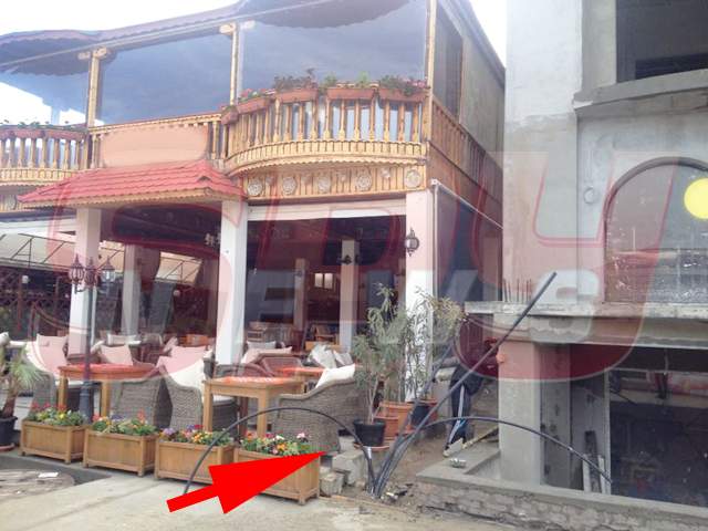 Distracţie pe... şantier! Mormane de moloz, grămezi de materiale de construcţii şi lucrări neterminate! Asta vă aşteaptă în punctul zero al petrecerilor de 1 Mai