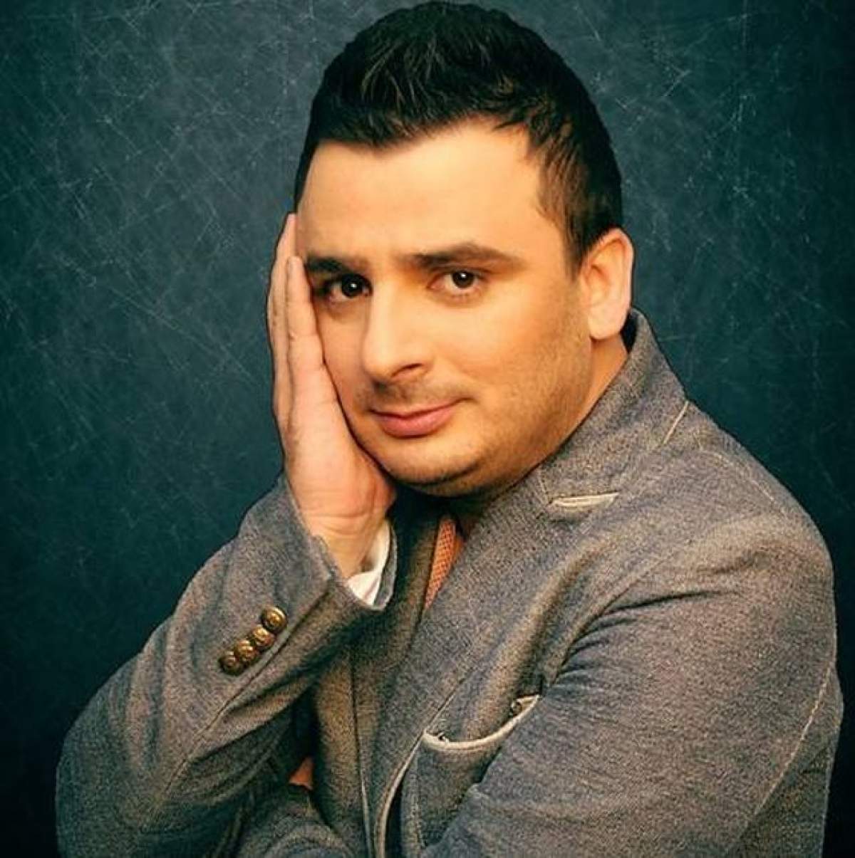 Credeai că doar bombele sexy din showbiz au propriile lor sosii? Uite cu ce se laudă Liviu Guţă!