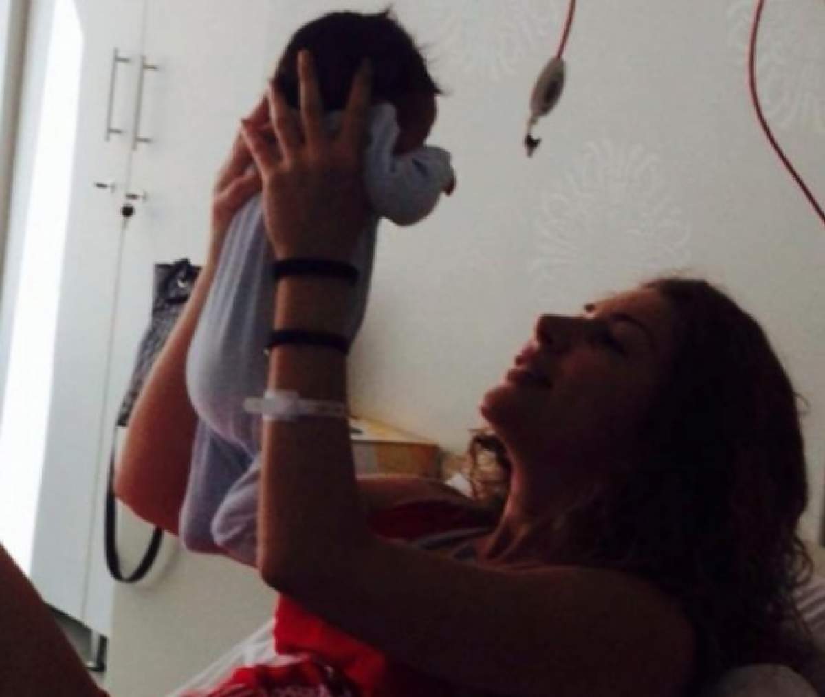 Motivul incredibil pentru care Carmen Brumă şi fiul său rămân în spital! "Nu ne dau voie să plecăm"