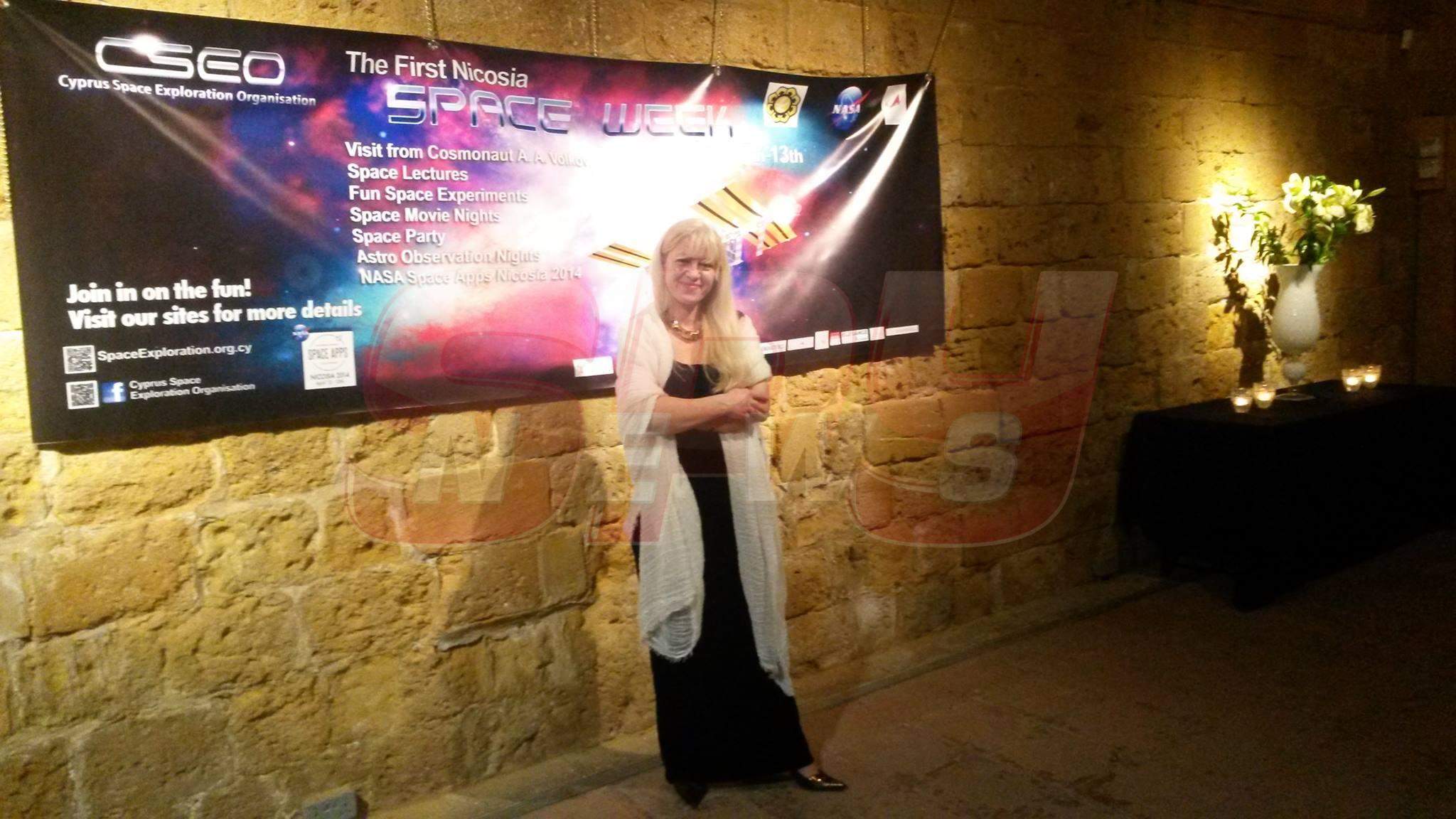 Românca selectată pentru misiunea pe Marte s-a întâlnit cu noii colegi