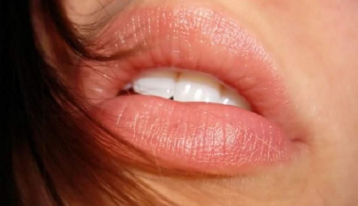 Cum să îţi exfoliezi buzele acasa. Citeşte câteva sfaturi simple