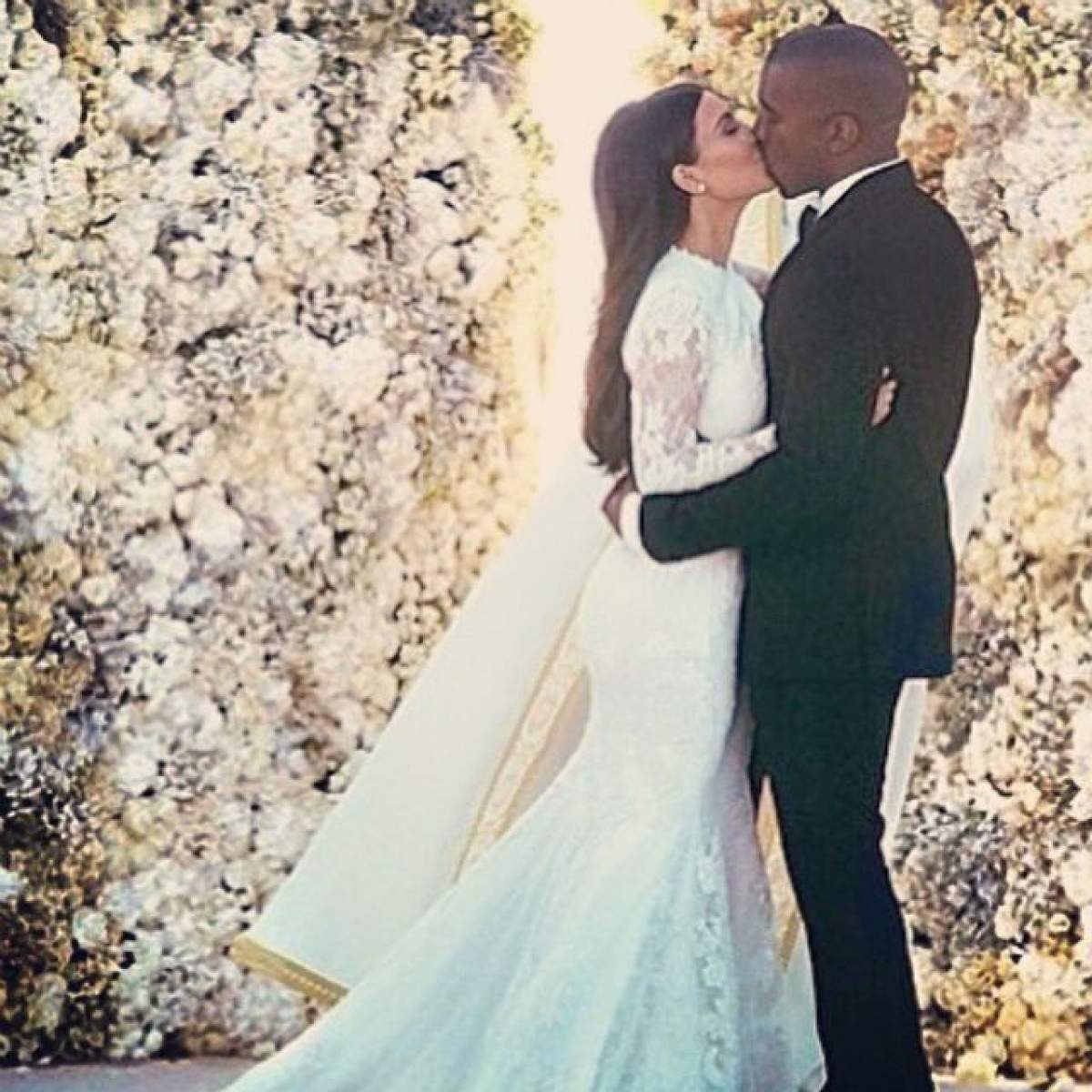 Primele fotografii oficiale de la nunta lui Kanye West  cu Kim Kardashian