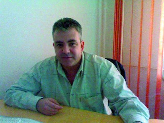 Fostul soţ al Mihaelei Rădulescu făcea bani cu bijuteriile false în timp ce era audiat