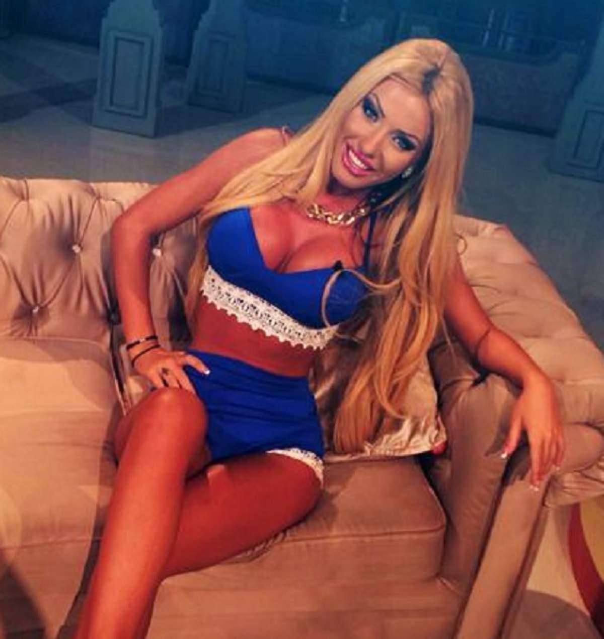 Loredana Chivu, la un pas să-i explodeze silicoanele! Blonda e o adevărată bombă sexy