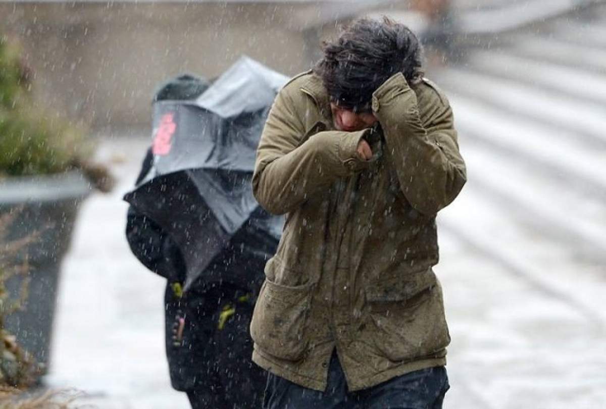 Vremea rea a pus stăpânie pe ţara noastră! Meteorologii au mai emis o avertizare de COD GALBEN!