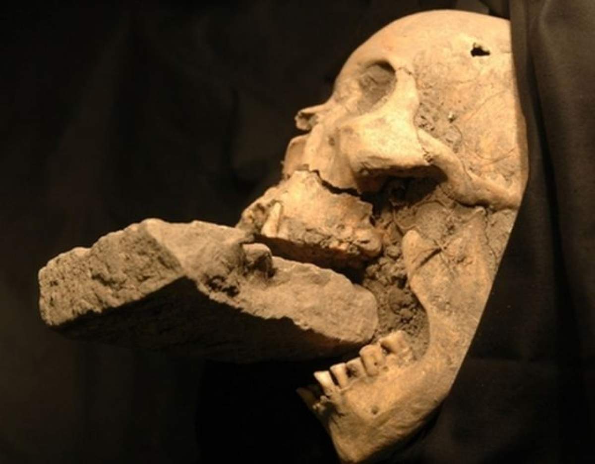 Descoperire macabră: arheologii au găsit un cimitir al "vampirilor"