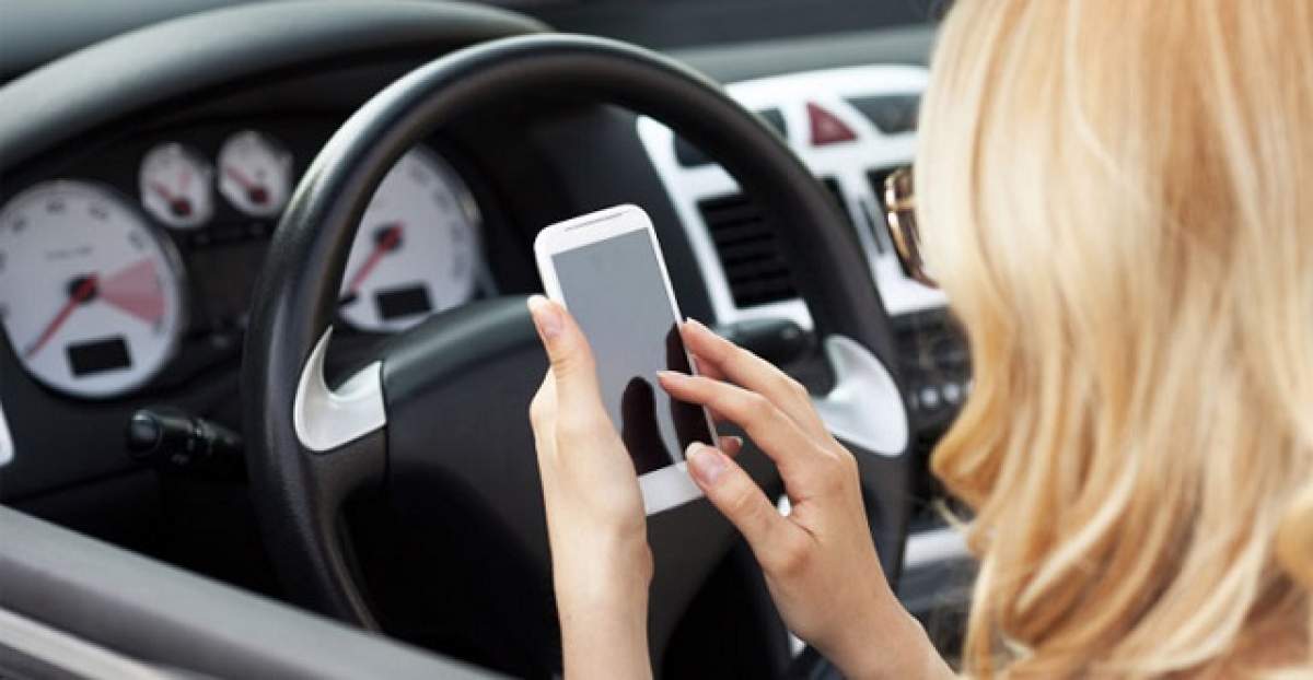 VIDEO ŞOCANT Atenţie, şoferi! Ce se poate întâmpla dacă daţi SMS în timp ce conduceţi!