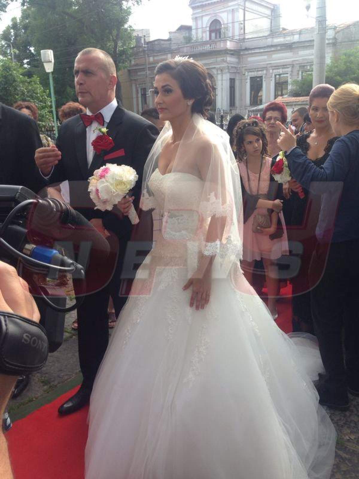 FOTO&VIDEO Petrecere mare la Brăila! Primele imagini de la nunta lui Bănel Nicoliţă!