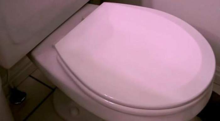 VIDEO Lucrurile pe care nu le ştiai despre toaletele publice