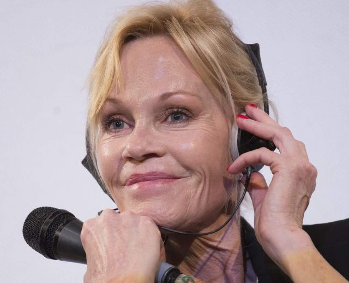 FOTO Apariţie HORROR! Ce zbârcită e Melanie Griffith!