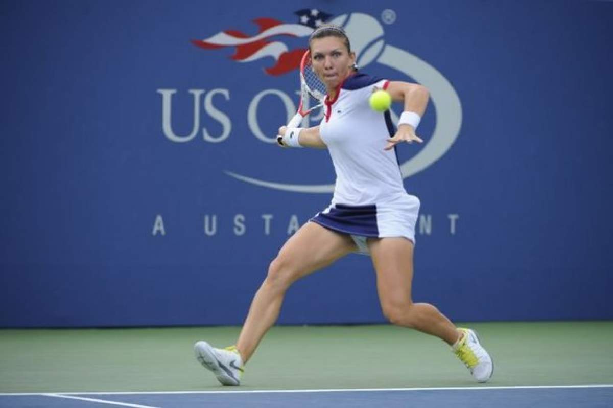 Simona Halep şi-a îngenuncheat adversara! Sportiva merge în turul II la Wimbledon
