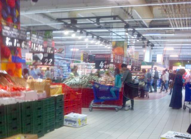 Uite ce mare s-a făcut fata Andreei Marin! Zâna a ieşit cu ea la cumpărături în supermarket