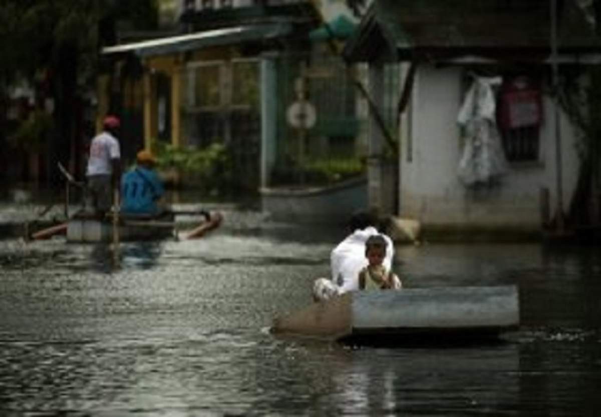 Taifunul Neoguri a măturat TOT în calea sa! 40 de persoane şi-au pierdut viaţa!