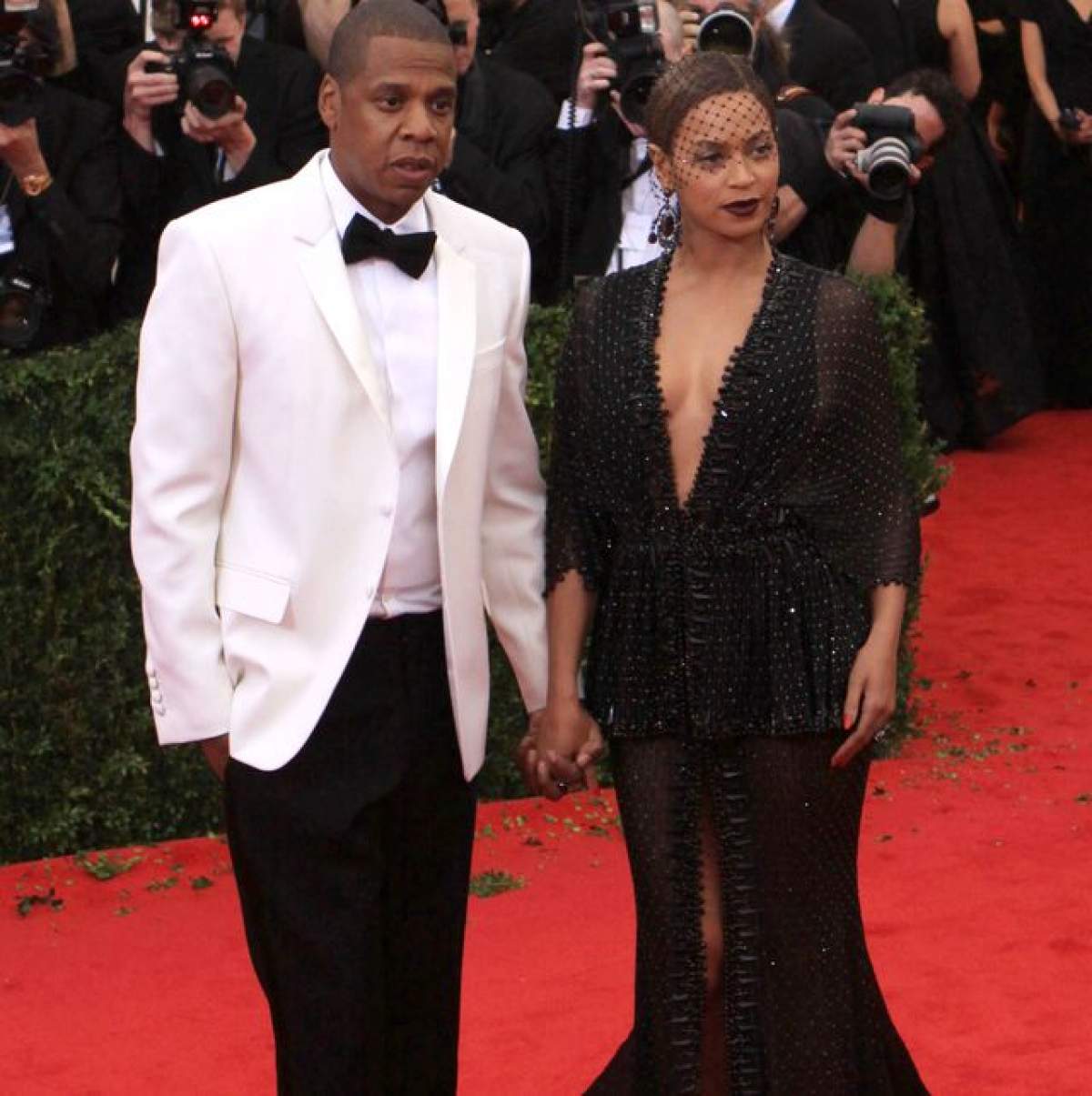 VIDEO La un pas de DIVORŢ! Beyonce şi Jay-Z fac TERAPIE de cuplu pe INTERNET