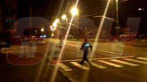 VIDEO Imagini şocante! Un poliţist a bătut un trecător şi i-a dat cu spray paralizant în faţă pentru că l-a filmat!