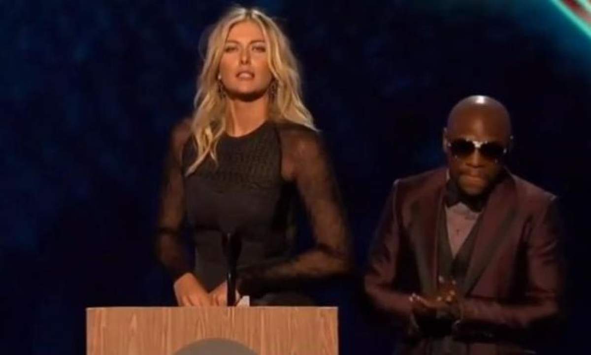 VIDEO Ce penibil! Maria Sharapova l-a făcut de râs pe Floyd Mayweather, la Gala premiilor ESPY