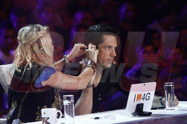 FOTO EXCLUSIV! Ce NU SE VEDE la X Factor! I-am surprins pe juraţi şi pe prezentatori în cele mai neaşteptate ipostaze