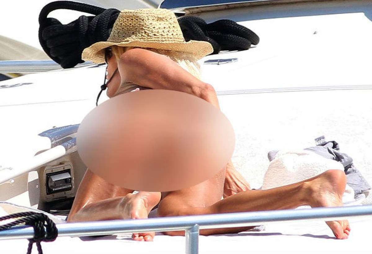 FOTO / Ce poziţii incitante! Victoria Silvstead, "obraznică" pe un yacht de lux