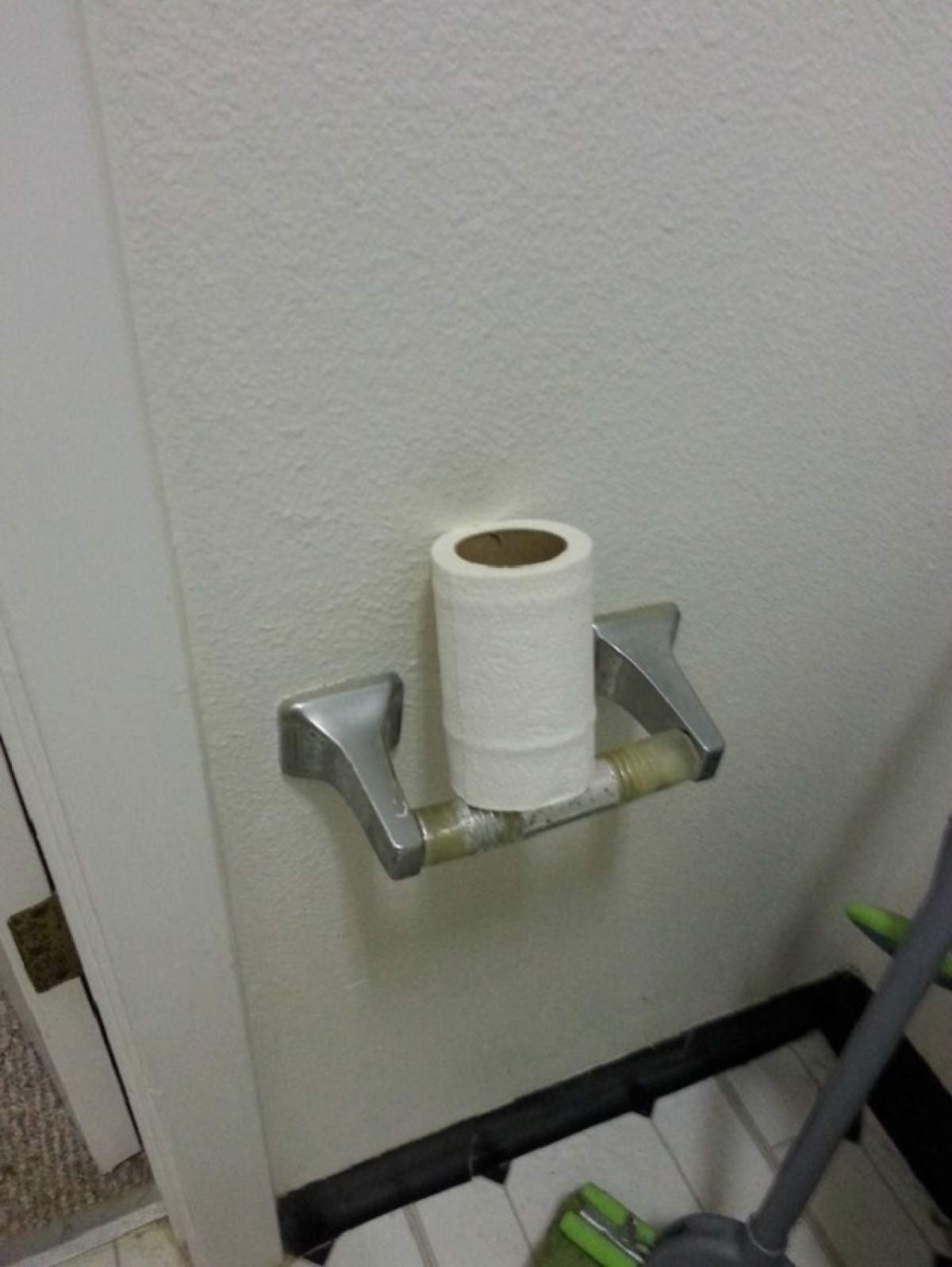 Vrei să scapi de colegul de cameră? Uite ce trebuie să faci