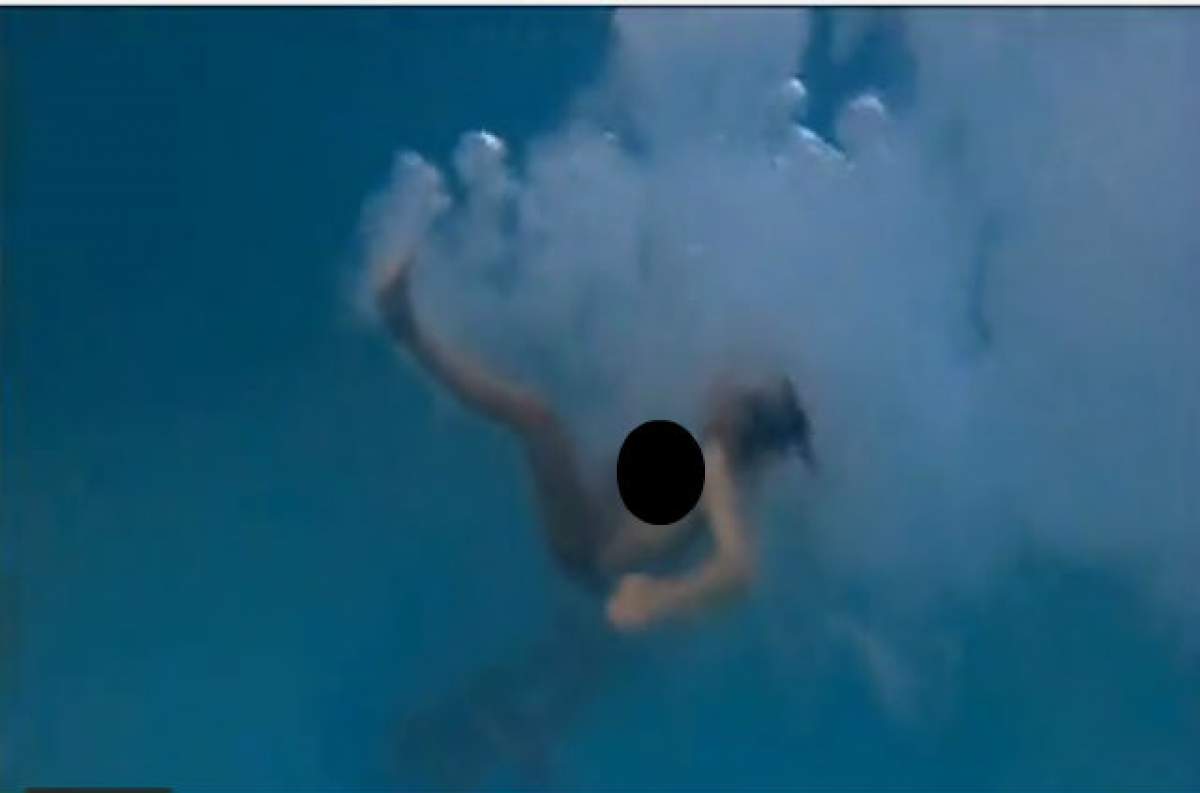 VIDEO Andreea Tonciu a rămas ÎN SÂNII GOI la "Splash!" I-a căzut sutienul când a sărit în apă